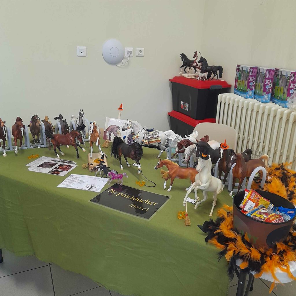 table de liveshow de modélisme équin