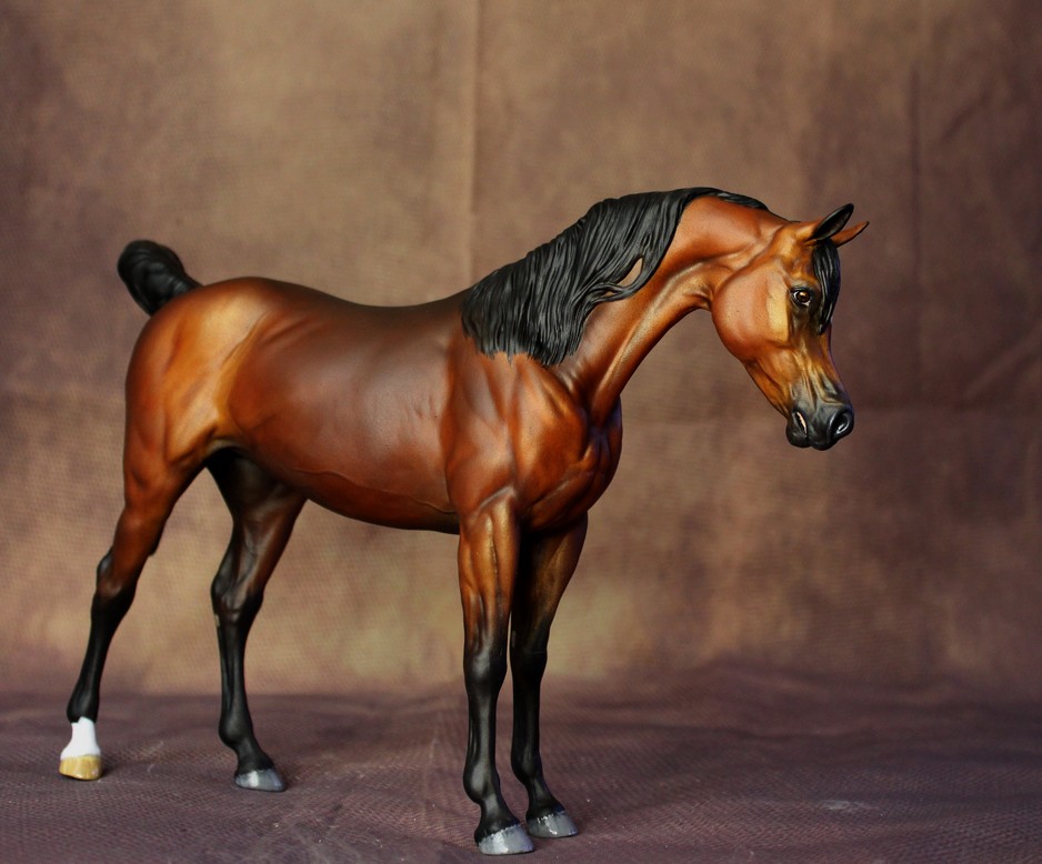 modélisme équin : bai aux pastels