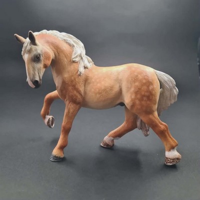 Un très beau custom très détaillés.